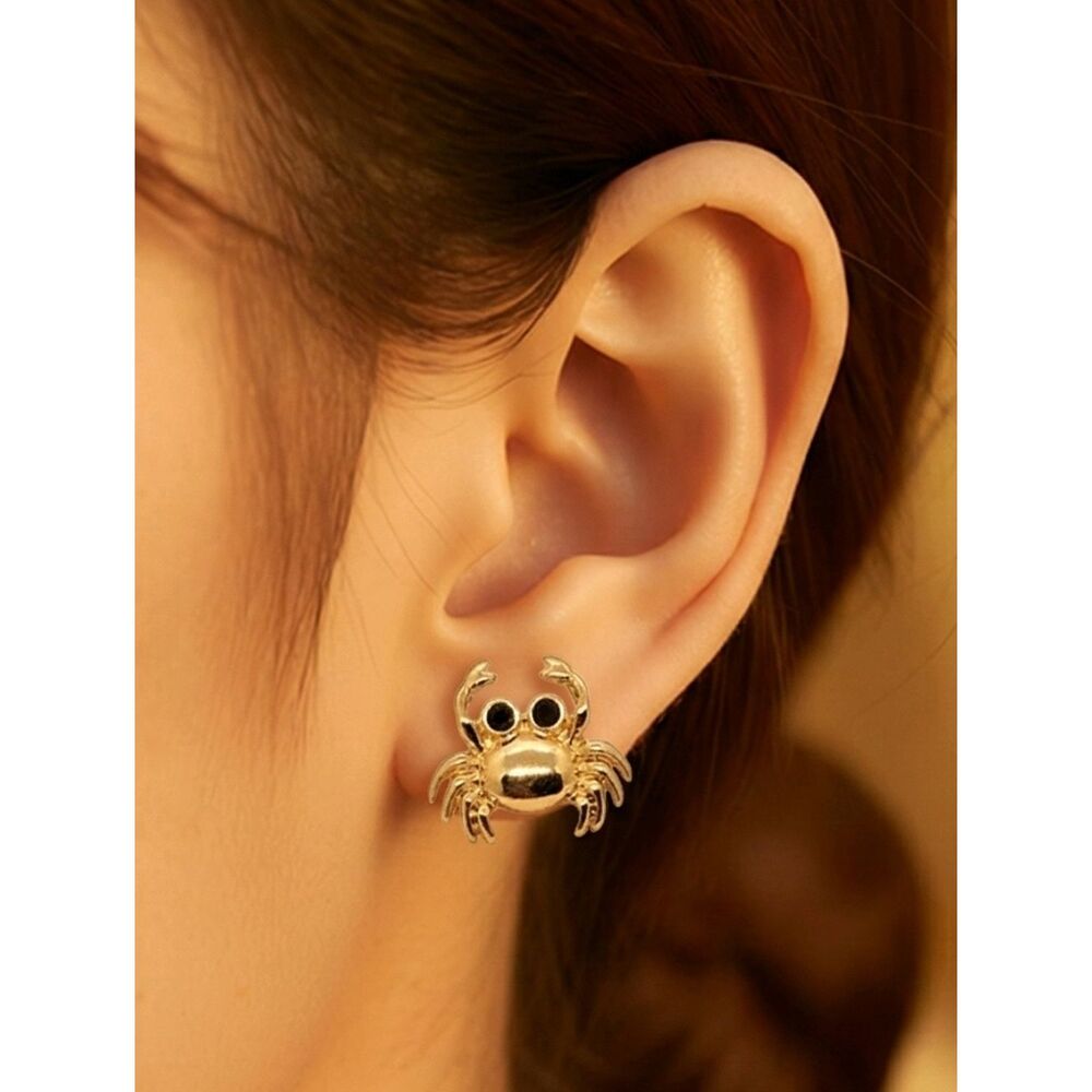 Charming Gold Crab Earrings Pierced Stud Post Nautical Coastal Cruise Casual New